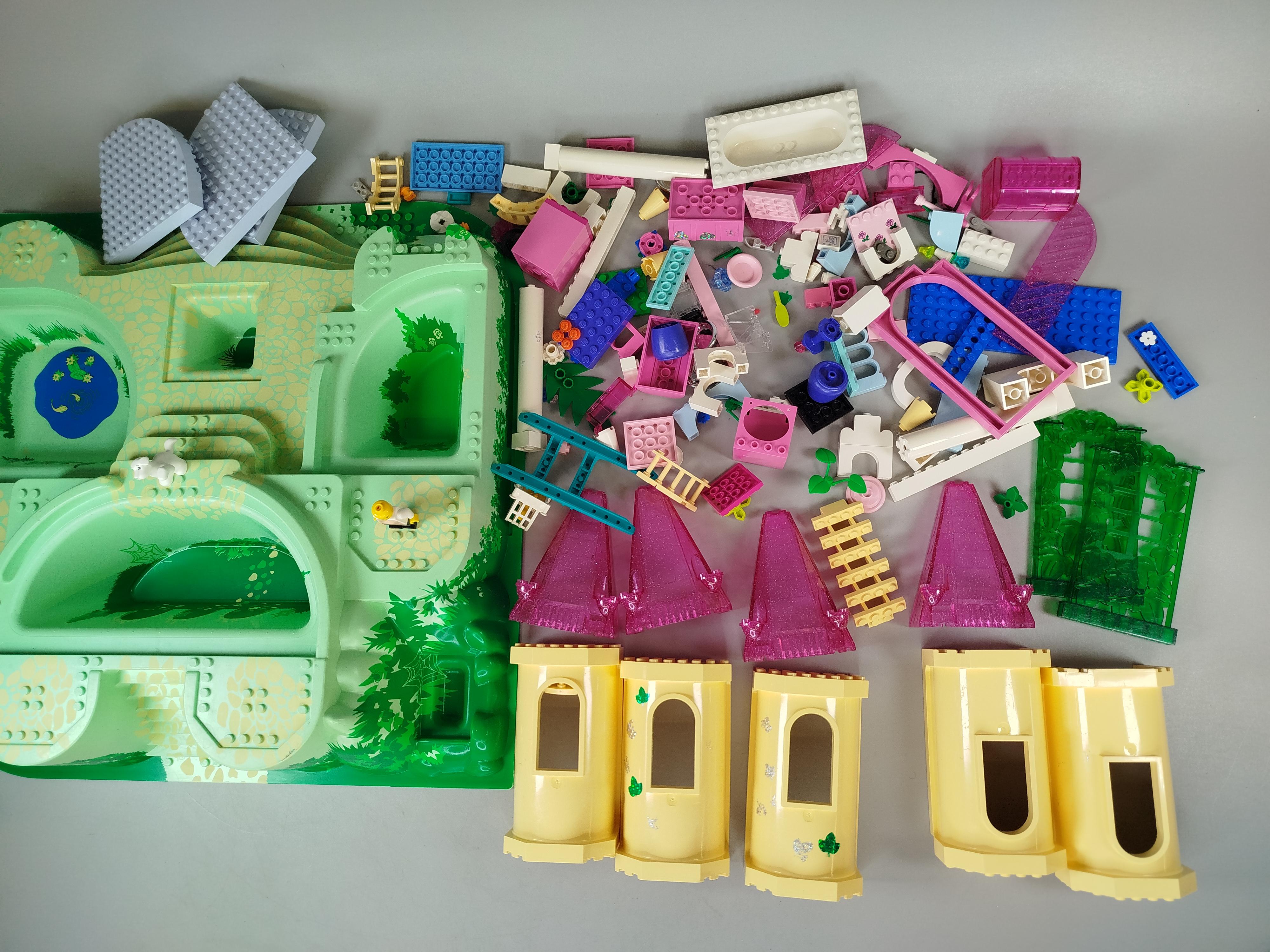 LEGO Prinzessinnenwelt – Schloss Burg Set mit Platte & Zubehör